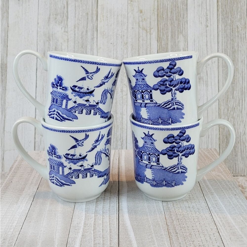 Vintage Johnson Brothers Blue Willow Earthenware 12oz Coffee Mug Set Of 4